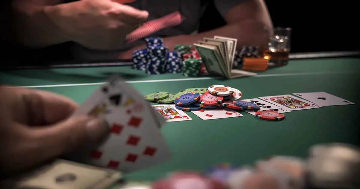 Tips from Professional Poker Players Which Hand is Better to Play with? 1